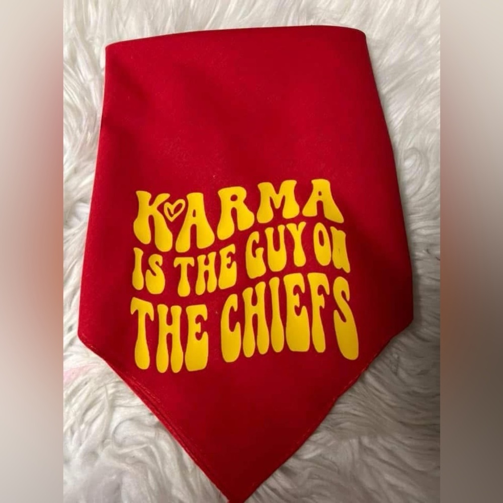 COPY - - New dog bandanna, Kansas City Chiefs